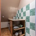 Folkowy Dworek & Fun 住宿加早餐酒店 3*