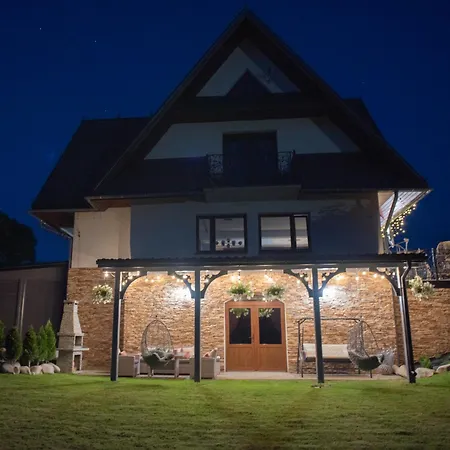 Folkowy Dworek & Fun 3*