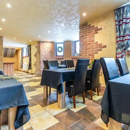 Folkowy Dworek & Fun