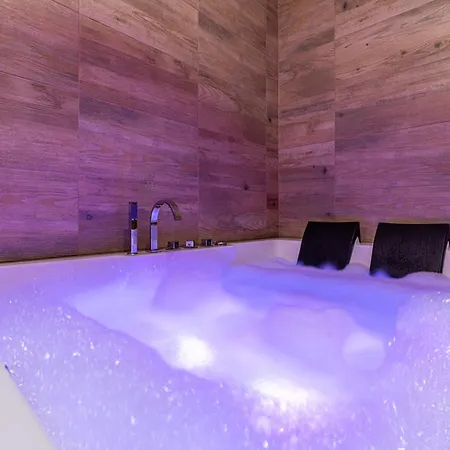 Folkowy Dworek & Fun Bed and Breakfast Murzasichle