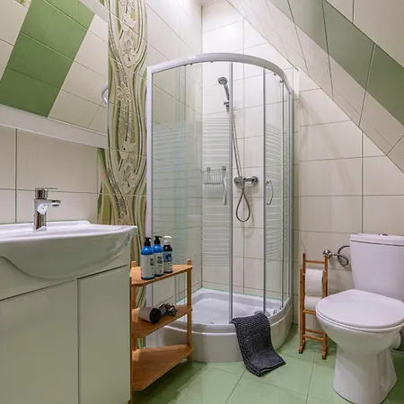 Folkowy Dworek & Fun Bed and Breakfast