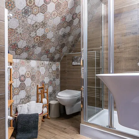 Folkowy Dworek & Fun Bed and Breakfast Murzasichle