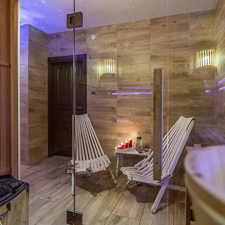 Folkowy Dworek & Fun Bed and Breakfast Murzasichle