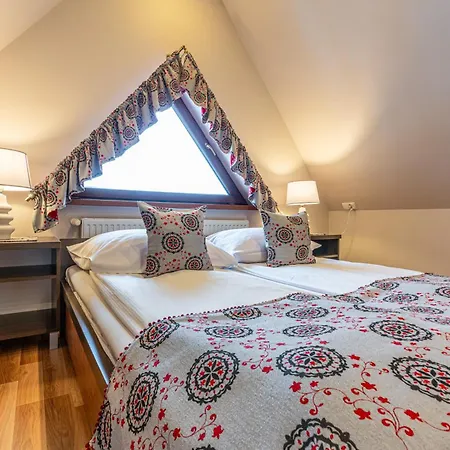 Folkowy Dworek & Fun 3* Murzasichle