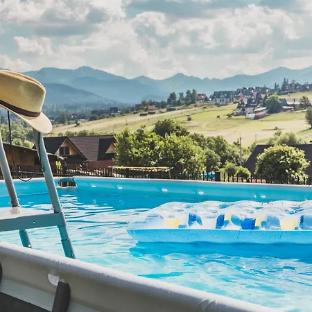 Folkowy Dworek & Fun Bed and Breakfast Murzasichle