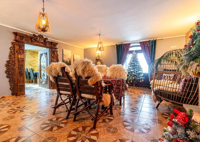 Folkowy Dworek & Fun Couette-café 3*