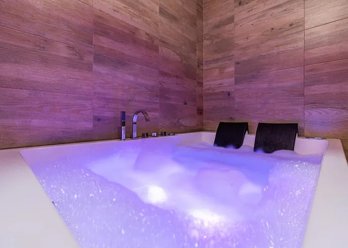 Folkowy Dworek & Fun Couette-café Murzasichle