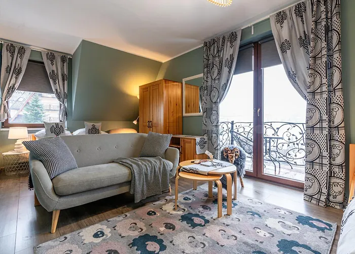 Folkowy Dworek & Fun