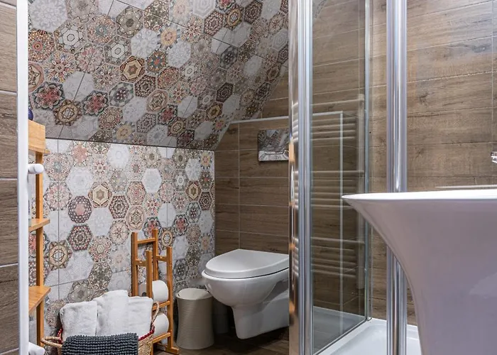 Folkowy Dworek & Fun Couette-café Murzasichle