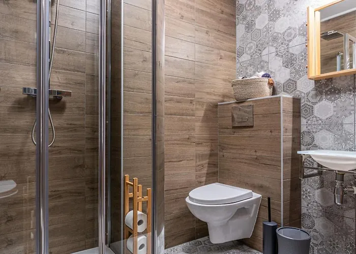 Folkowy Dworek & Fun 3*