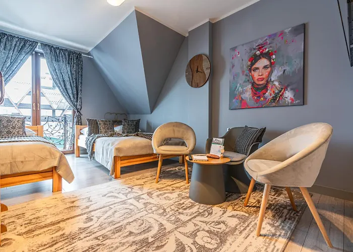 Folkowy Dworek & Fun